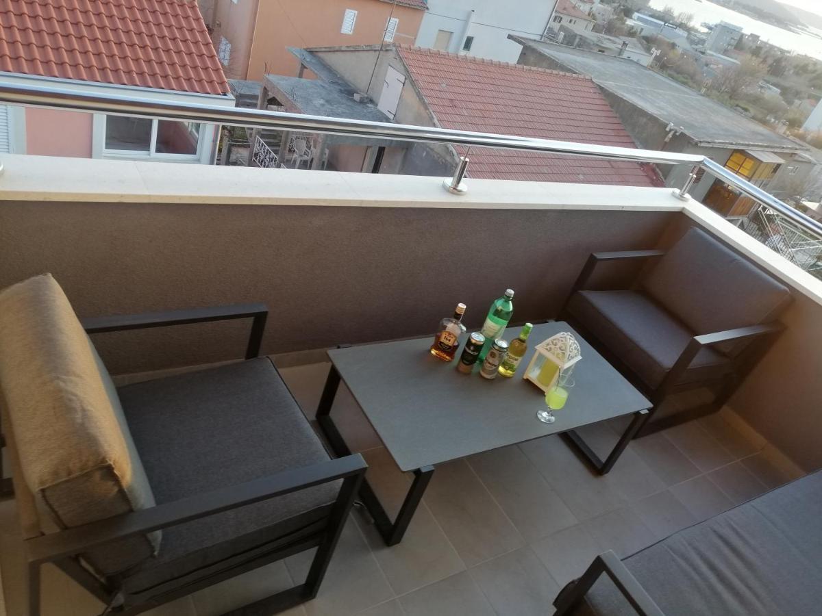 Luxury Apartment Queen Solin Eksteriør billede