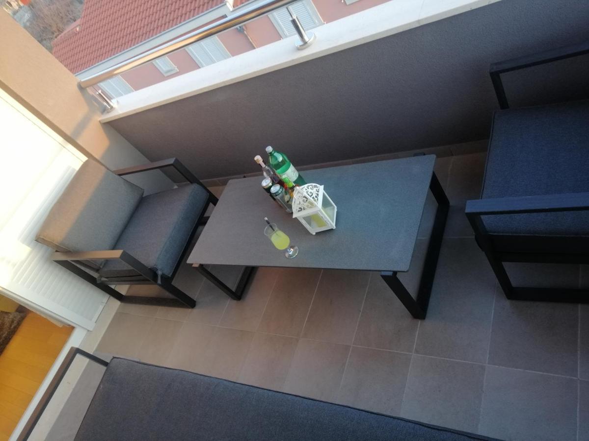 Luxury Apartment Queen Solin Eksteriør billede