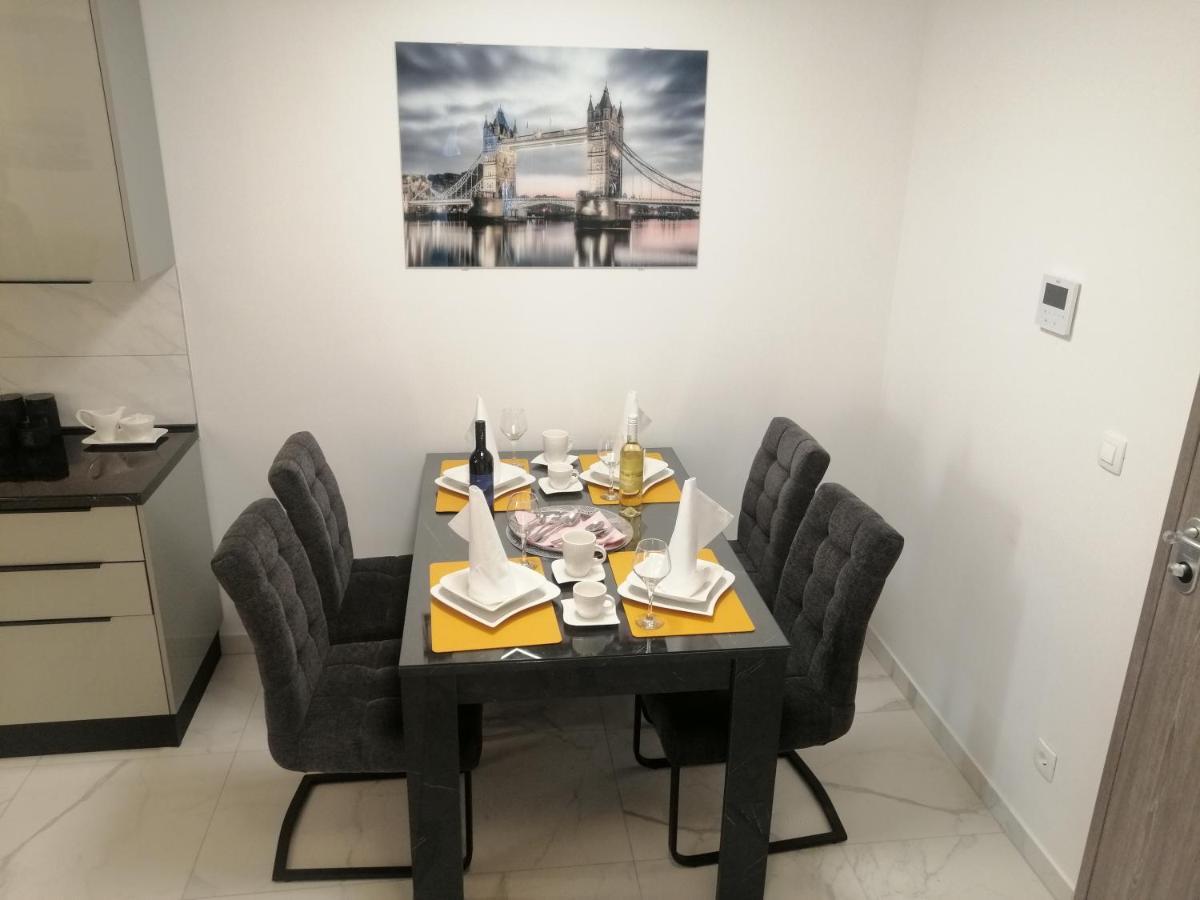 Luxury Apartment Queen Solin Eksteriør billede