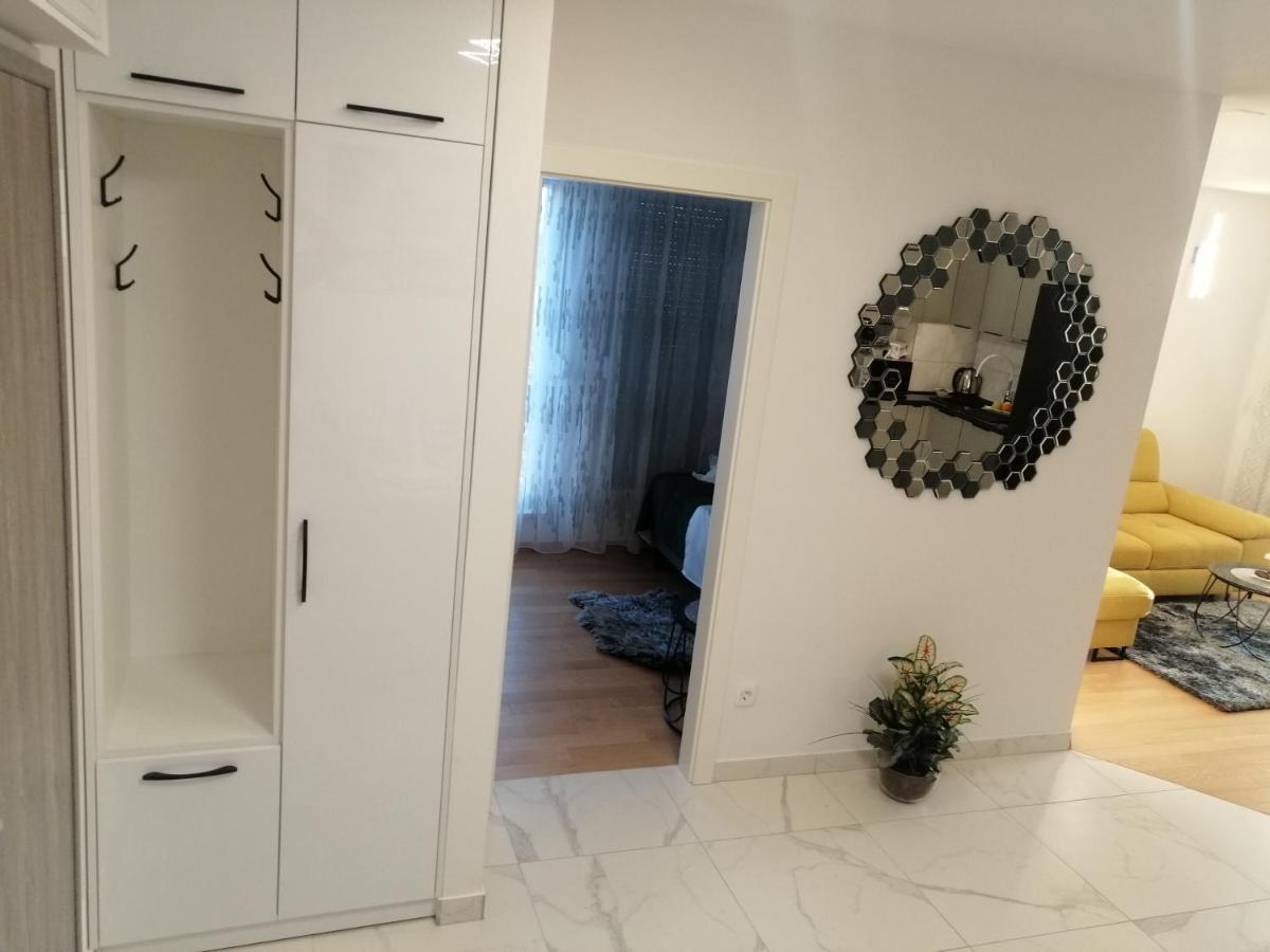 Luxury Apartment Queen Solin Eksteriør billede