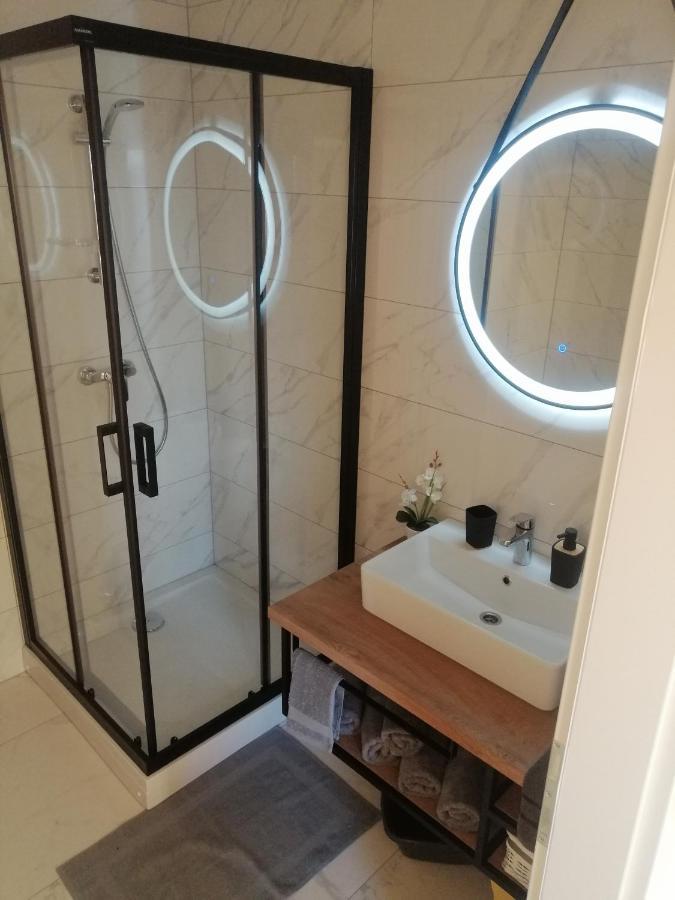 Luxury Apartment Queen Solin Eksteriør billede